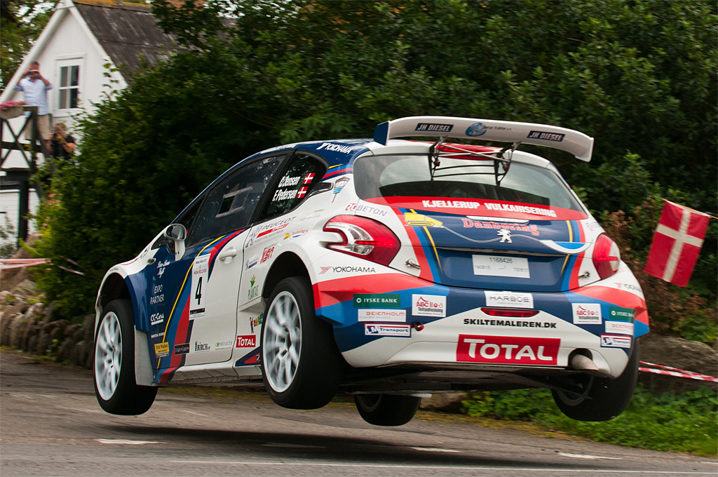 Christian Jensen/Freddy Pedersen fører stadig i 4WD-divisionen efter et udfordrende Gjønge Rally